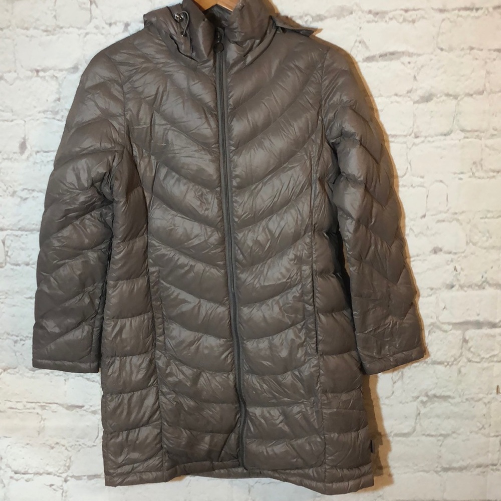 CALVIN KLEIN DOWN FEATHERED HOODED BUBBLE JACKET